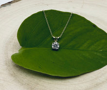 Load image into Gallery viewer, Necklace in 14 ct. gold with 0,51 ct. diamond