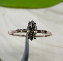 Load image into Gallery viewer, 14 ct. rose gold ring with 0,36 tcw. diamonds