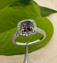 Load image into Gallery viewer, Ring in 14 ct. white gold with 1,37 tcw. diamonds.