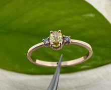 Load image into Gallery viewer, 14 ct. rose gold ring with 0,26 tcw. diamonds.