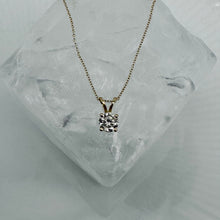 Load image into Gallery viewer, Necklace in 14 ct. gold with 0,51 ct. diamond