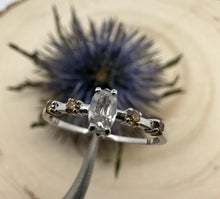 Load image into Gallery viewer, Ring in 14 ct. white gold with 0,31 tcw. diamonds
