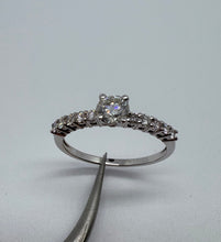 Load image into Gallery viewer, 14 ct. white gold ring with 0,59 tcw. diamonds