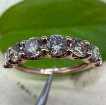 Load image into Gallery viewer, Diamond ring in 14 ct. rose gold with 1,39 tcw. natural diamonds