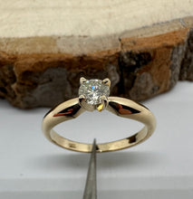 Load image into Gallery viewer, Yellow gold ring with 0,25 ct. diamond