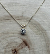 Load image into Gallery viewer, Necklace in 14 ct. gold with 0,51 ct. diamond