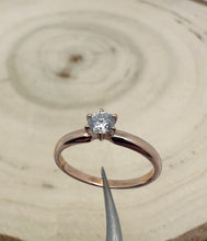 Load image into Gallery viewer, Ring in 14 ct. pink gold with 0,26 ct. diamond
