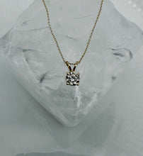 Load image into Gallery viewer, Necklace in 14 ct. gold with 0,51 ct. diamond