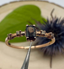 Load image into Gallery viewer, 14 ct. rose gold ring with 0,33 tcw. diamonds