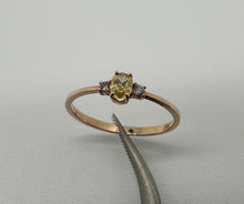 Load image into Gallery viewer, 14 ct. rose gold ring with 0,26 tcw. diamonds.