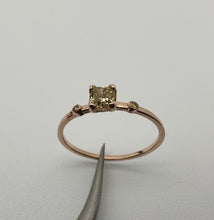Load image into Gallery viewer, Diamond ring in 14 ct. rose gold with 0,34 tcw. diamonds.