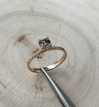 Load image into Gallery viewer, Gold ring in 14 ct. rose gold with 0,56 tcw. natural diamonds.
