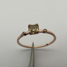 Load image into Gallery viewer, Diamond ring in 14 ct. rose gold with 0,34 tcw. diamonds.