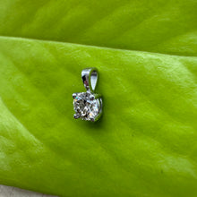 Load image into Gallery viewer, 14 ct. white gold pendant with one 0,41 ct. natural diamond
