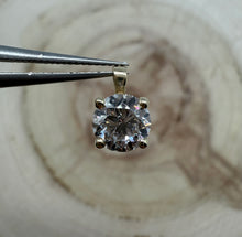 Load image into Gallery viewer, 14 ct. gold pendant with 1,00 ct. natural diamond
