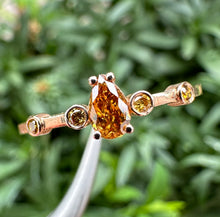 Load image into Gallery viewer, 14 ct. rose gold ring with 0,31 tcw. diamonds