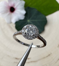 Load image into Gallery viewer, Diamondring in 14 ct. white gold with 0,84 tcw. natural diamonds