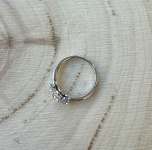 Load image into Gallery viewer, 14 ct. white gold ring with 0,77 ct. natural diamonds