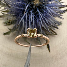 Load image into Gallery viewer, Diamond ring in 14 ct. rose gold with 0,34 tcw. diamonds.