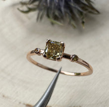 Load image into Gallery viewer, Diamond ring in 14 ct. rose gold with 0,34 tcw. diamonds.