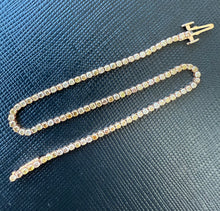 Load image into Gallery viewer, 18 ct. rose gold tennis bracelet with 1,58 tcw. diamonds