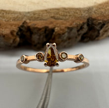 Load image into Gallery viewer, 14 ct. rose gold ring with 0,31 tcw. diamonds