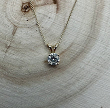 Load image into Gallery viewer, Necklace in 14 ct. gold with 0,51 ct. diamond