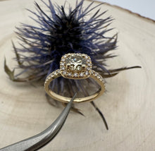 Load image into Gallery viewer, Diamond ring in 14 ct. yellow gold with 0,89 tcw. diamonds