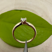 Load image into Gallery viewer, Yellow gold ring with 0,25 ct. diamond