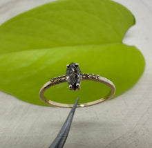 Load image into Gallery viewer, 14 ct. yellow gold ring with 0,32 tcw. diamonds
