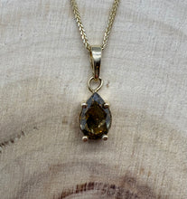 Load image into Gallery viewer, Necklace in 14 ct. gold with a 2,20 ct. diamond pendant.