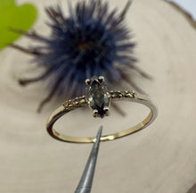 Load image into Gallery viewer, 14 ct. yellow gold ring with 0,32 tcw. diamonds