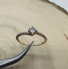 Load image into Gallery viewer, 14 ct. yellow gold ring with 0,37 tcw. diamonds