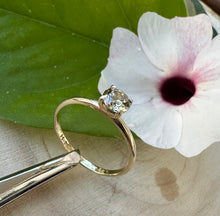 Load image into Gallery viewer, 14 ct. gold ring with 0,50 ct. natural diamond