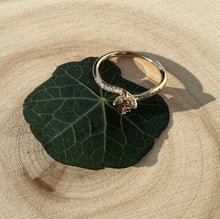 Load image into Gallery viewer, Elegant gold ring with 0,52 tcw. natural diamonds