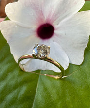 Load image into Gallery viewer, 14 ct. gold ring with 0,50 ct. natural diamond