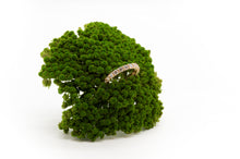 Load image into Gallery viewer, Stunning Pink Gold Eternity Ring w. 21 diamonds