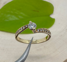 Load image into Gallery viewer, Ring in 14 ct. yellow gold with 0,37 tcw. diamonds
