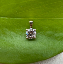 Load image into Gallery viewer, Pendant in 14 ct. gold with 0,40 ct. natural diamond
