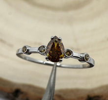 Load image into Gallery viewer, 14 ct. white gold ring with 0,39 tcw. diamonds
