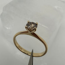 Load image into Gallery viewer, 14 ct. gold ring with 0,41 ct. diamond
