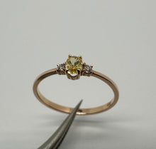 Load image into Gallery viewer, 14 ct. rose gold ring with 0,26 tcw. diamonds.
