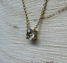 Load image into Gallery viewer, 14 ct. gold chain with 0,45 ct. natural diamond
