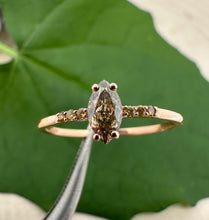 Load image into Gallery viewer, 14 ct. rose gold ring with 0,33 tcw. diamonds
