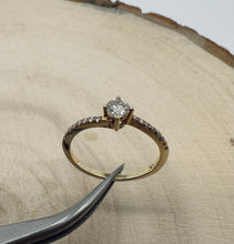 Load image into Gallery viewer, 14 ct. yellow gold ring with 0,37 tcw. diamonds
