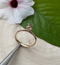 Load image into Gallery viewer, Gold ring in 14 ct. rose gold with 0,56 tcw. natural diamonds.
