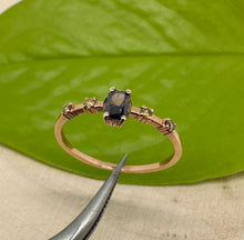 Load image into Gallery viewer, 14 ct. rose gold ring with 0,33 tcw. diamonds
