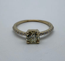 Load image into Gallery viewer, 14 ct. gold ring with 0,74 tcw. diamonds.
