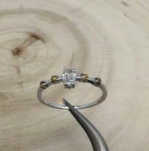 Load image into Gallery viewer, Ring in 14 ct. white gold with 0,31 tcw. diamonds
