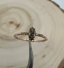 Load image into Gallery viewer, 14 ct. rose gold ring with 0,33 tcw. diamonds
